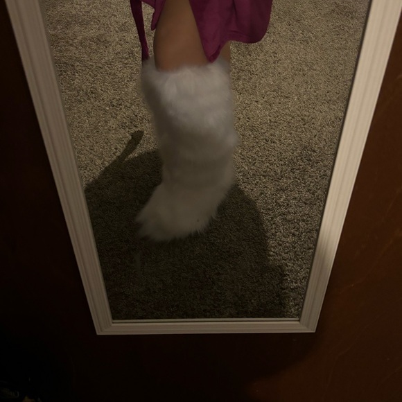 Knee highh fur boots - Picture 1 of 1